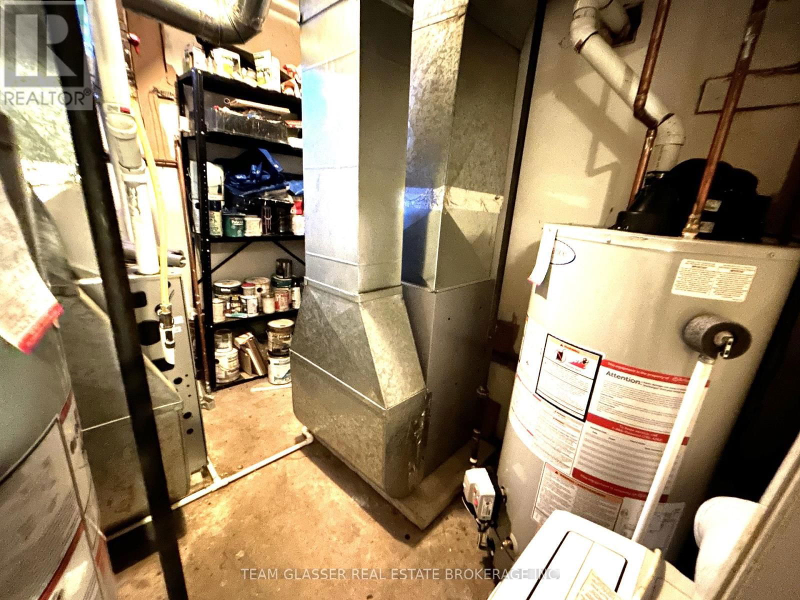 630 VICTORIA STREET Image 32