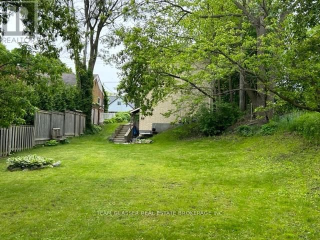 630 VICTORIA STREET Image 40