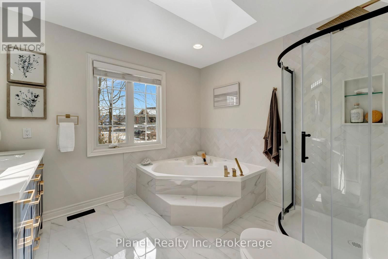 7 - 25 MANOR PARK CRESCENT Image 29