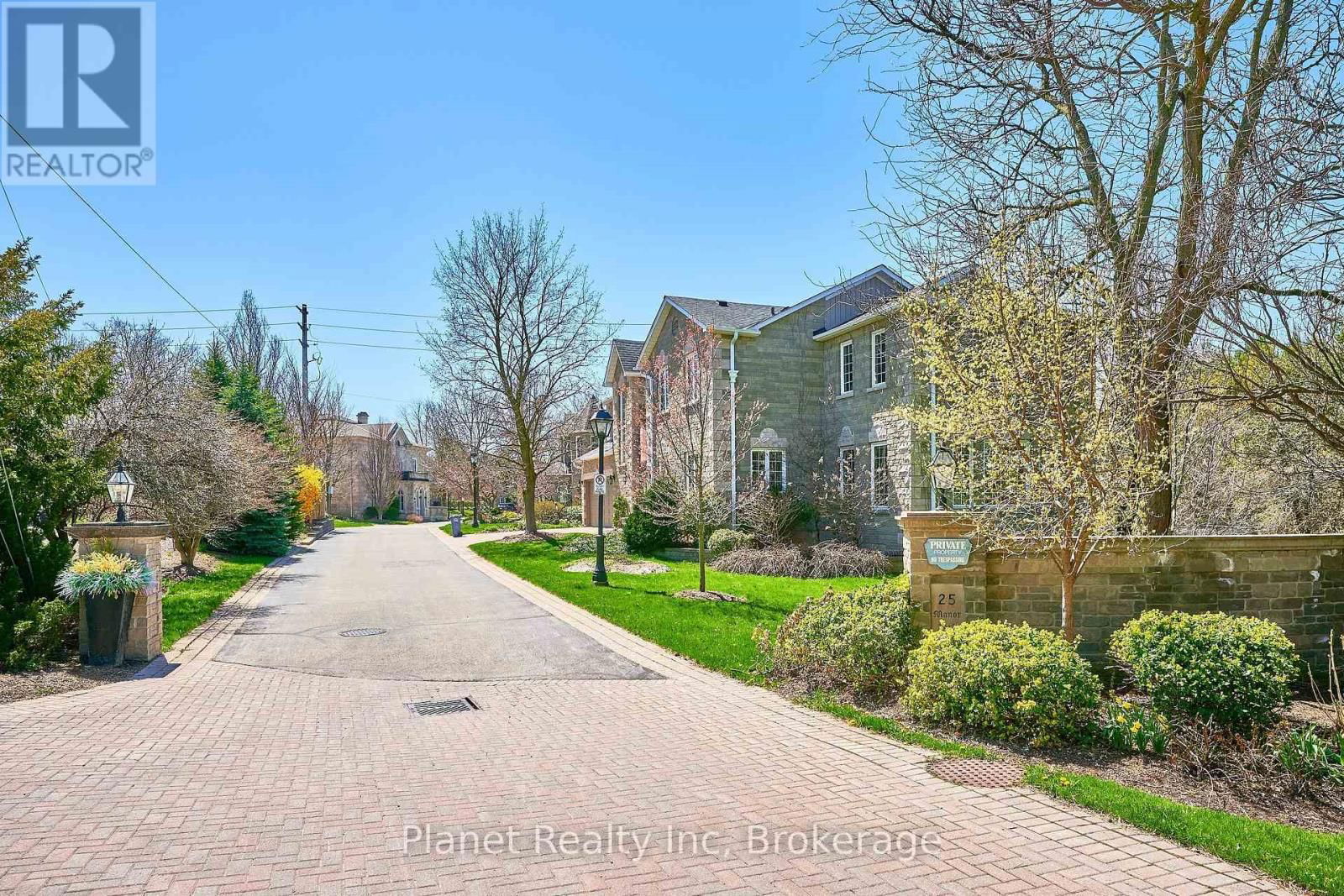 7 - 25 MANOR PARK CRESCENT Image 3