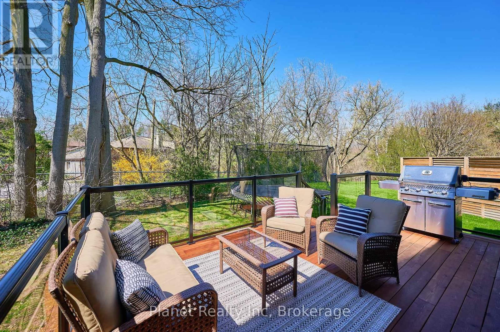 7 - 25 MANOR PARK CRESCENT Image 37