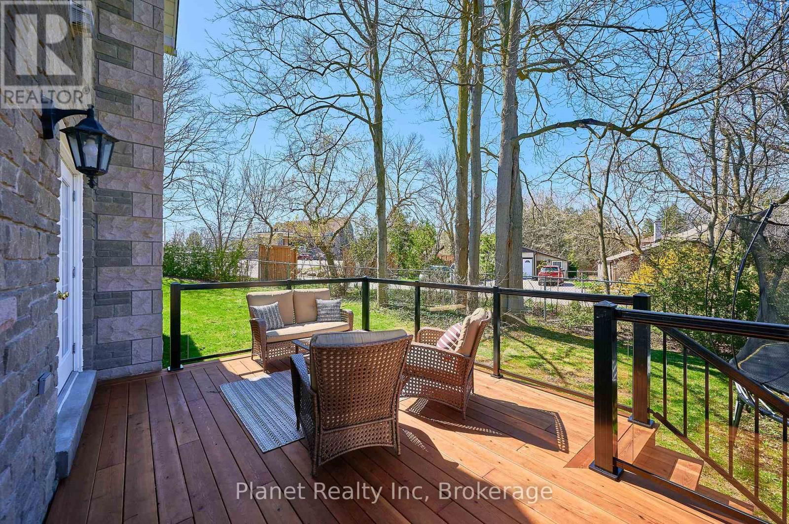 7 - 25 MANOR PARK CRESCENT Image 39