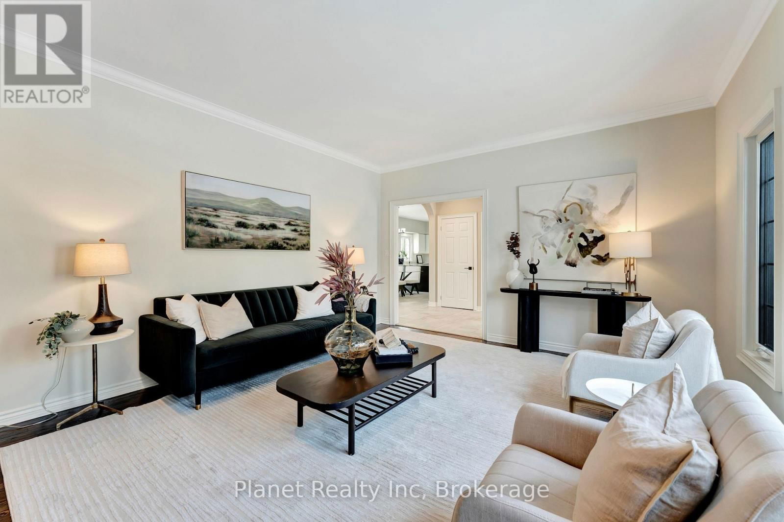 7 - 25 MANOR PARK CRESCENT Image 9