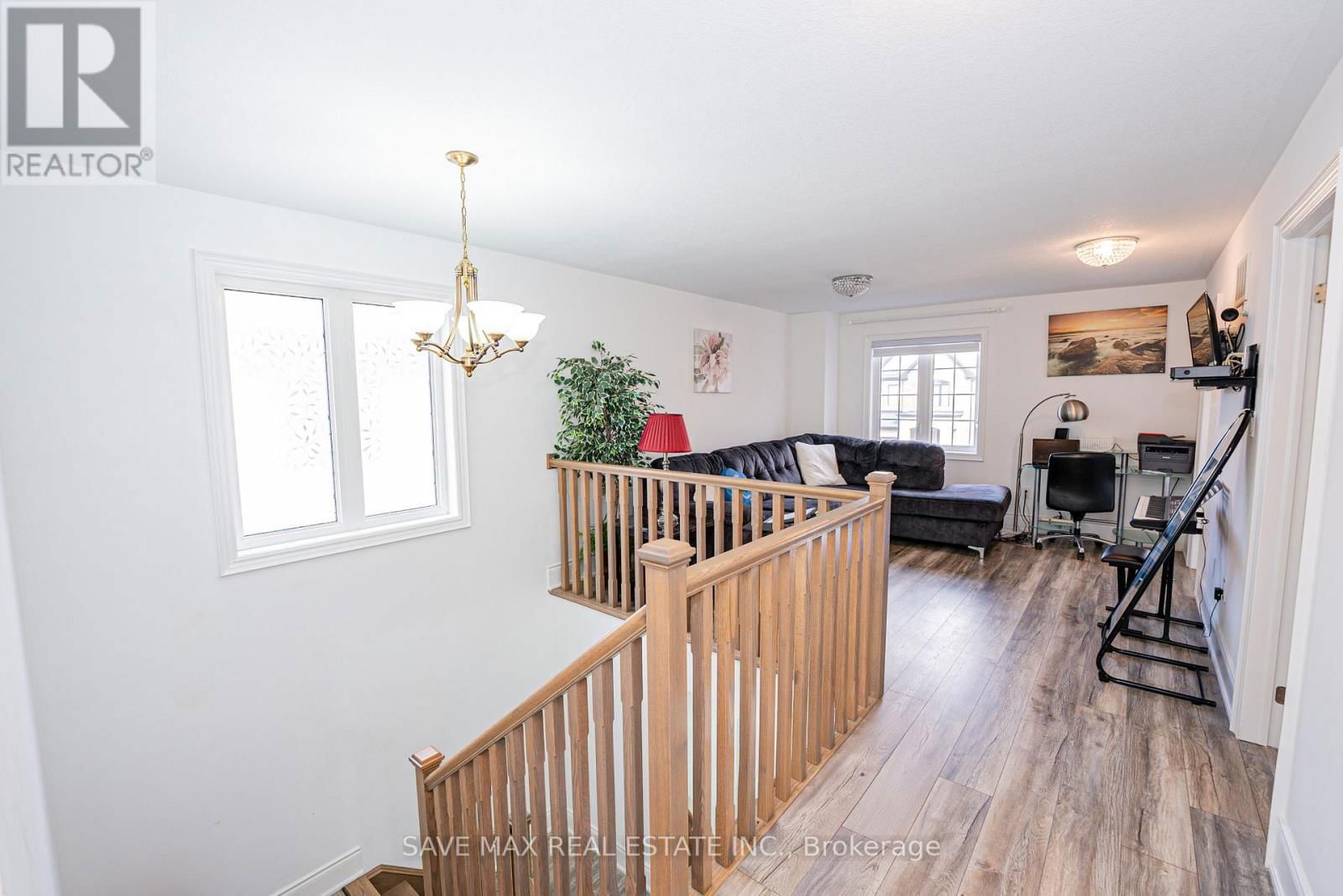86 SUNSET WAY Image 17