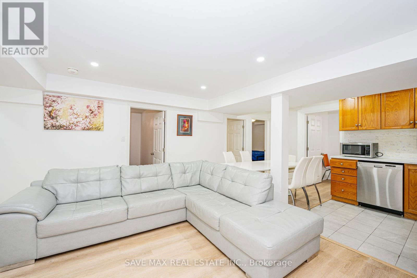 86 SUNSET WAY Image 35