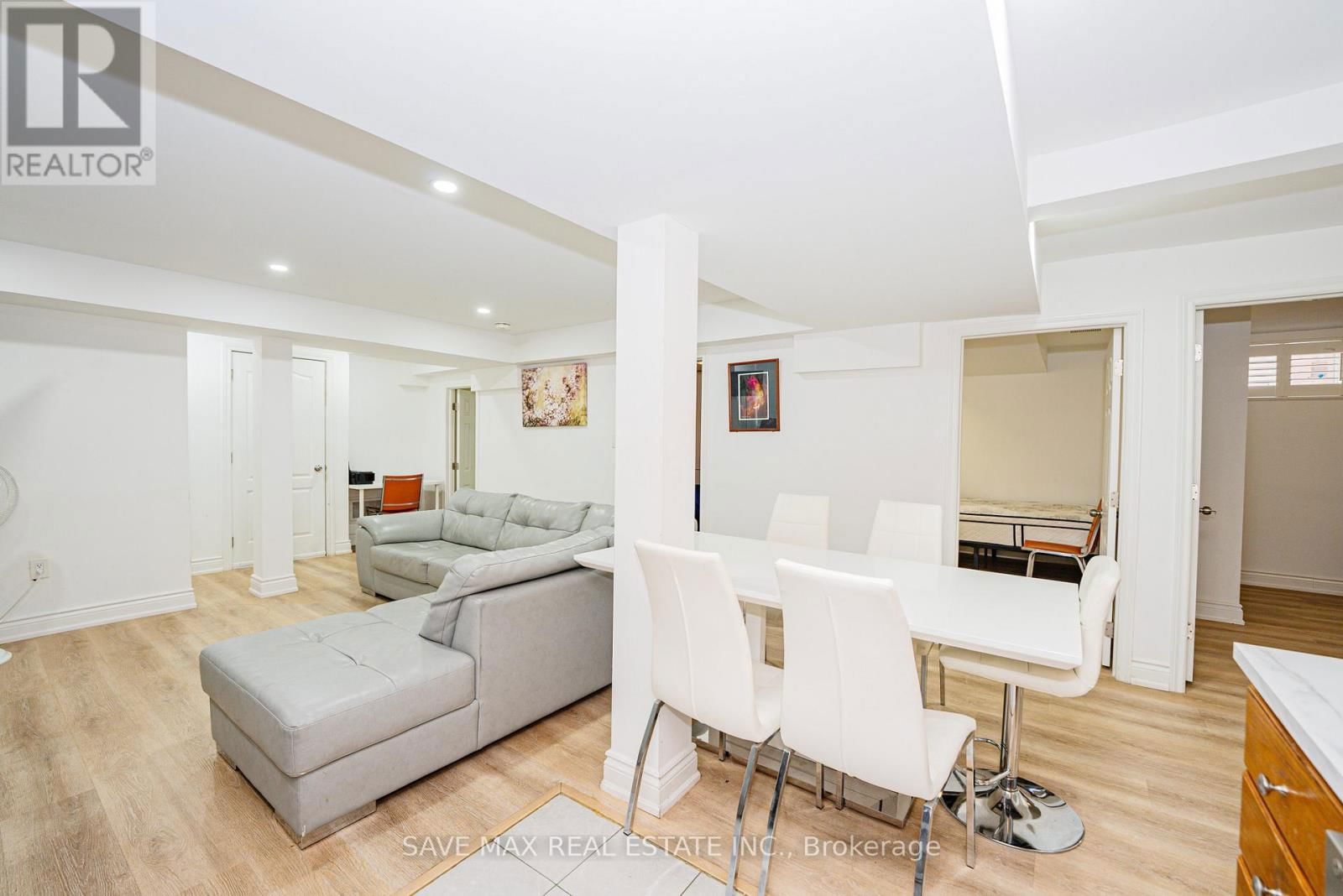 86 SUNSET WAY Image 37