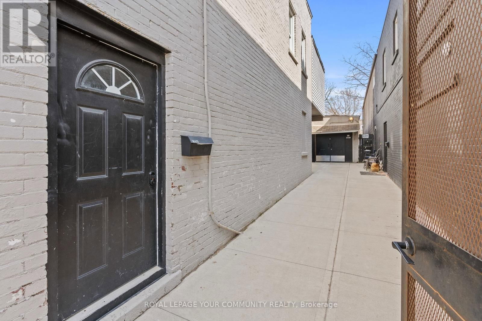220-222 KING STREET Image 21