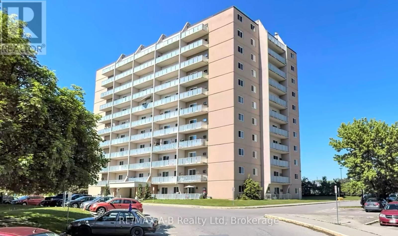 1005 - 583 MORNINGTON AVENUE Image 1