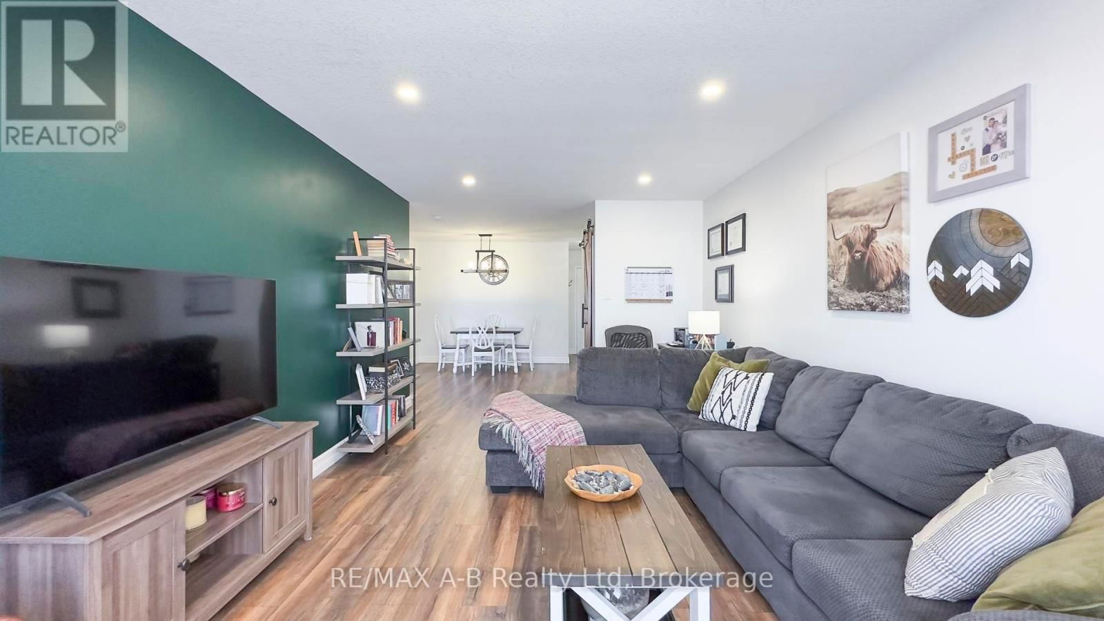 1005 - 583 MORNINGTON AVENUE Image 16