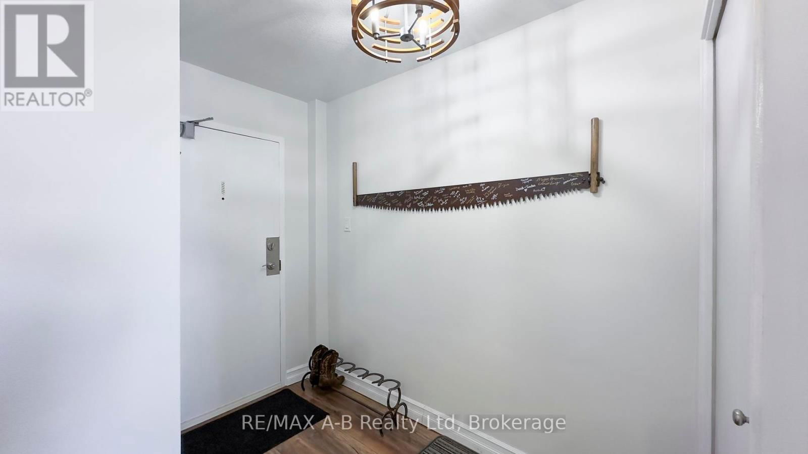 1005 - 583 MORNINGTON AVENUE Image 5