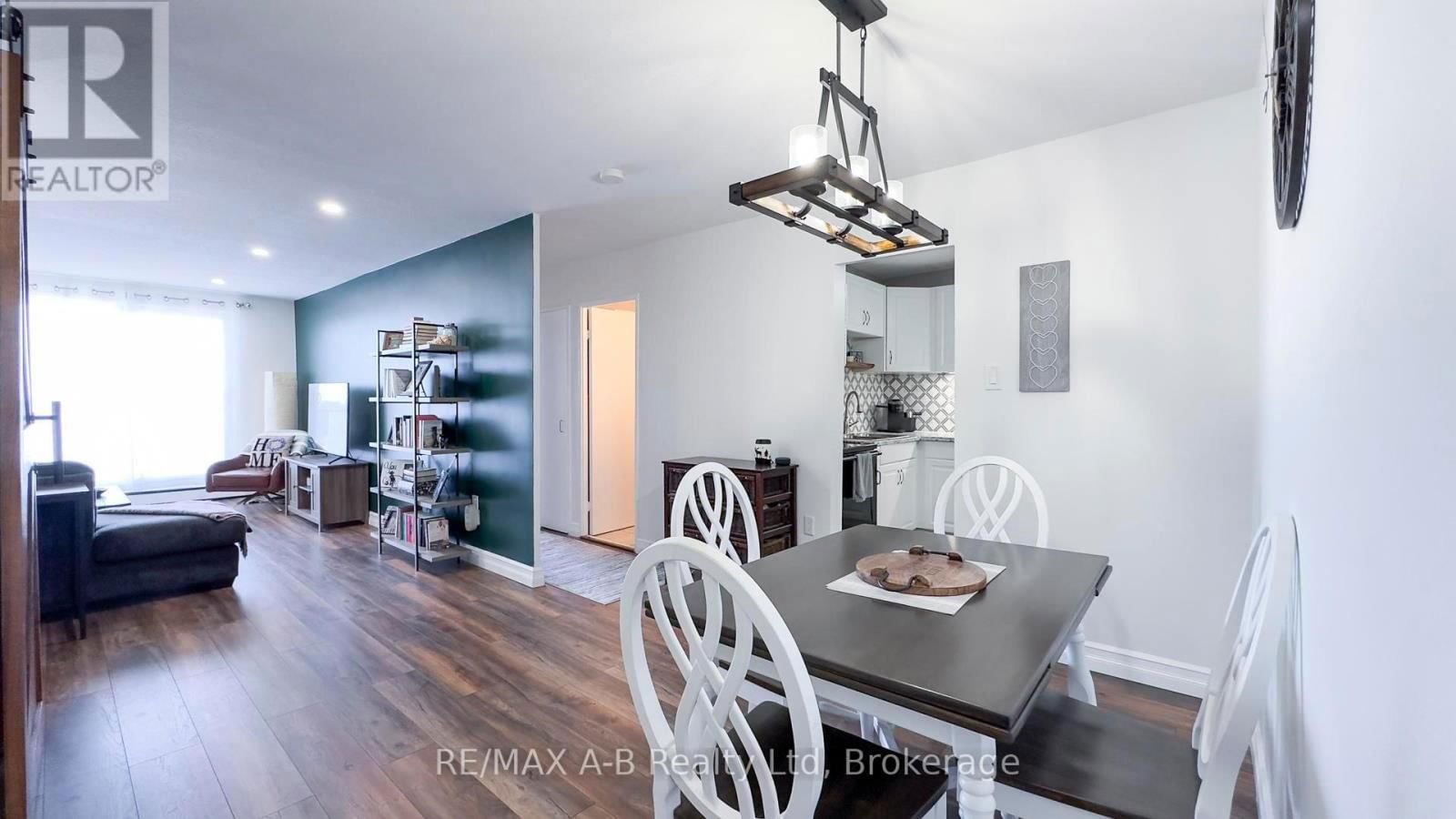 1005 - 583 MORNINGTON AVENUE Image 6