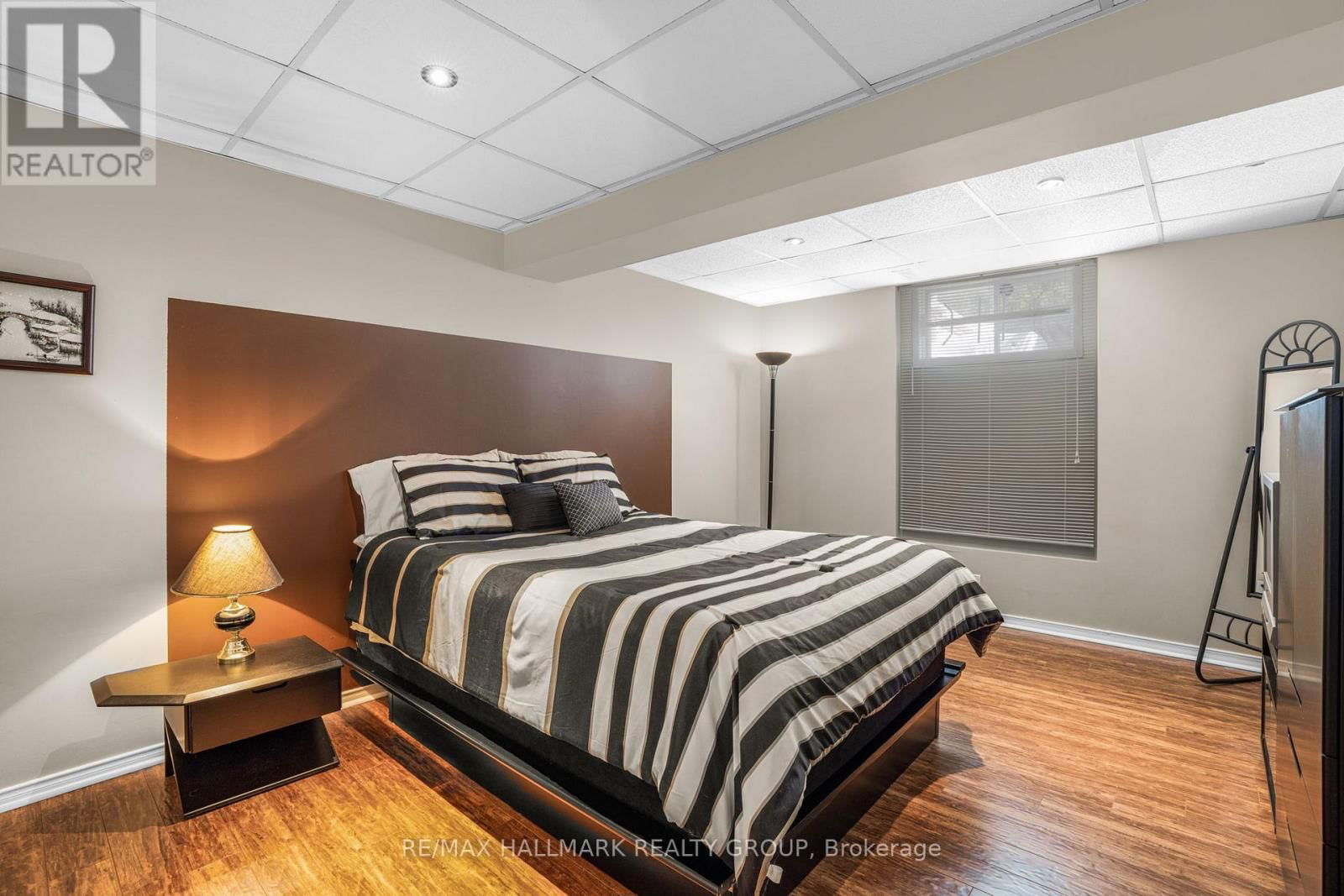 2396 BRICKLAND DRIVE Image 30