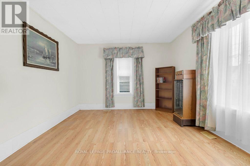26 BURTON STREET Image 11