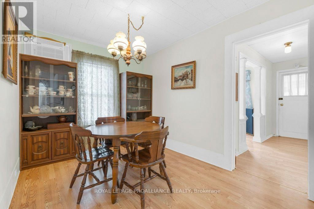 26 BURTON STREET Image 17