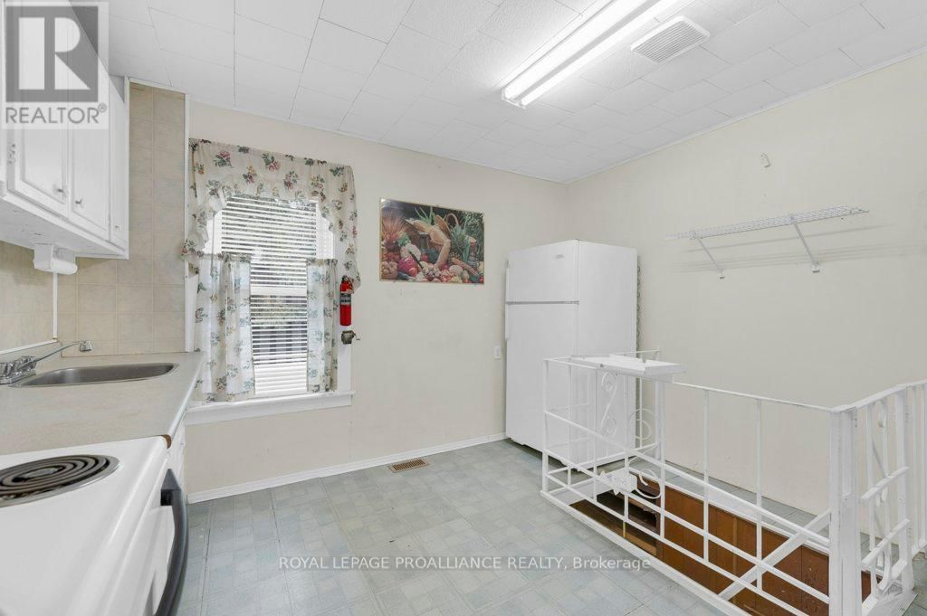 26 BURTON STREET Image 20