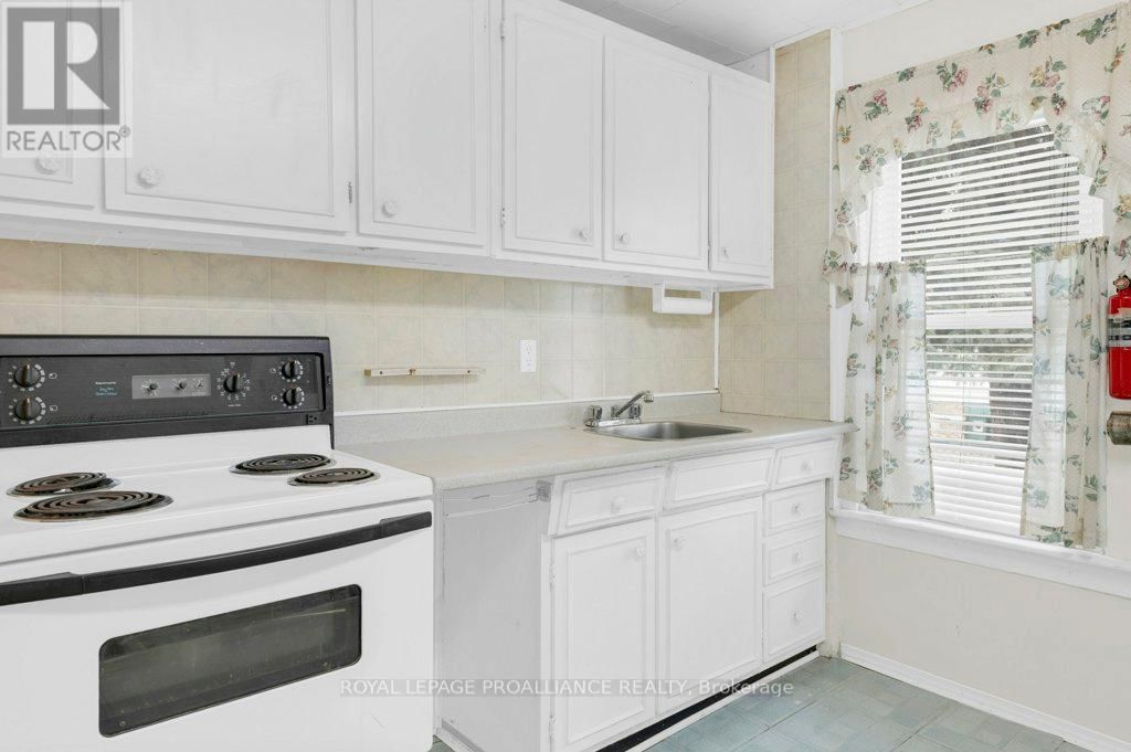26 BURTON STREET Image 22