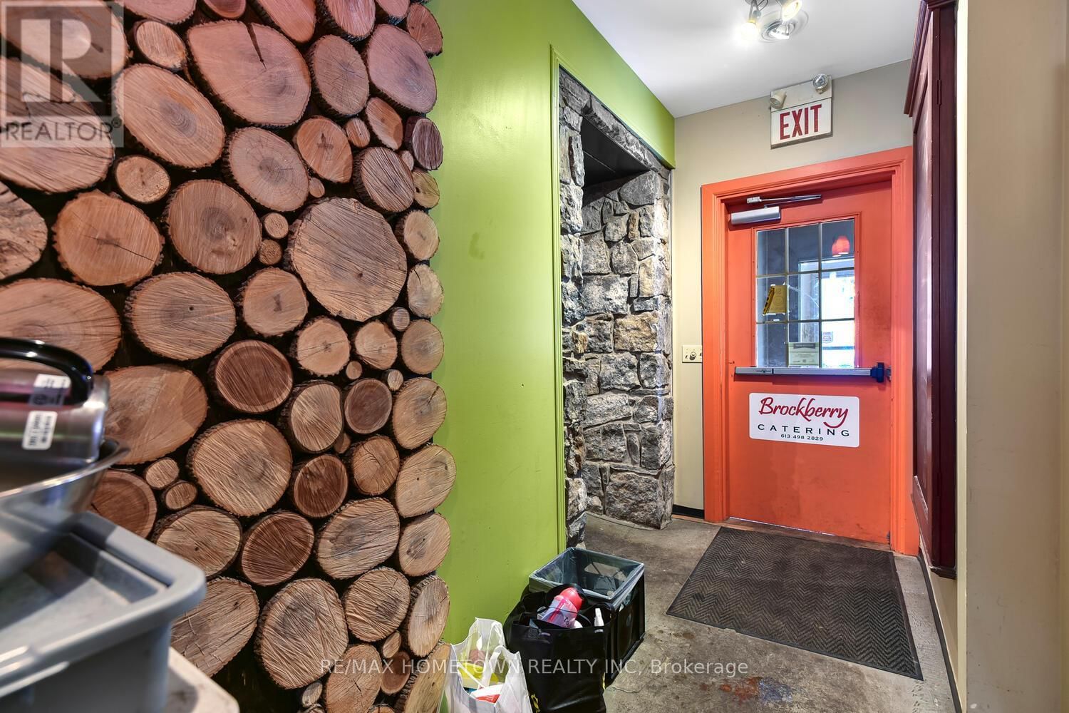 64 KING STREET EAST Image 13
