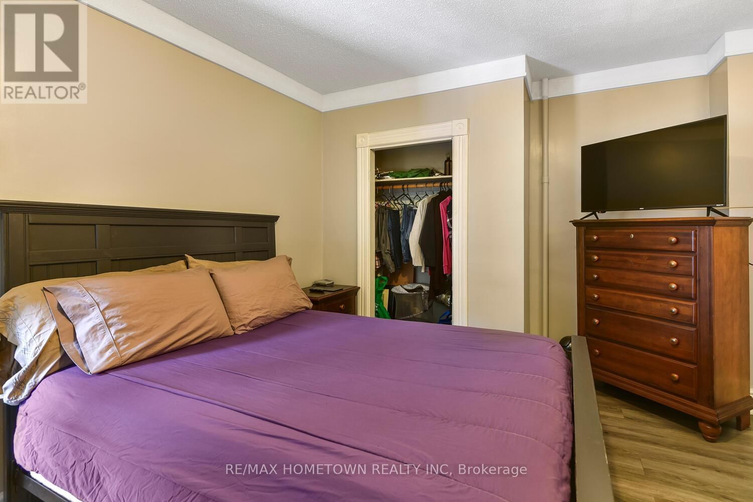 64 KING STREET EAST Image 33