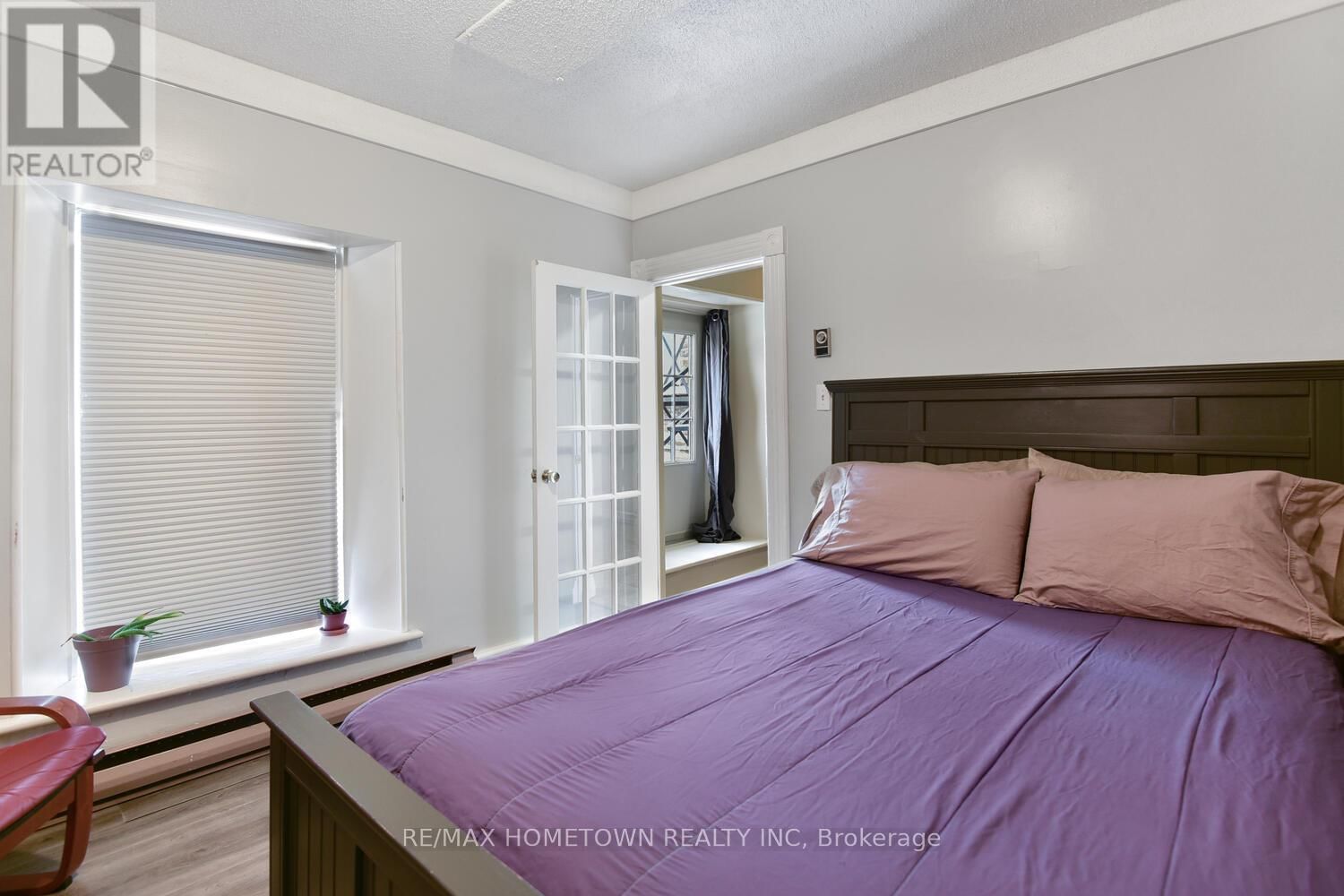 64 KING STREET EAST Image 34