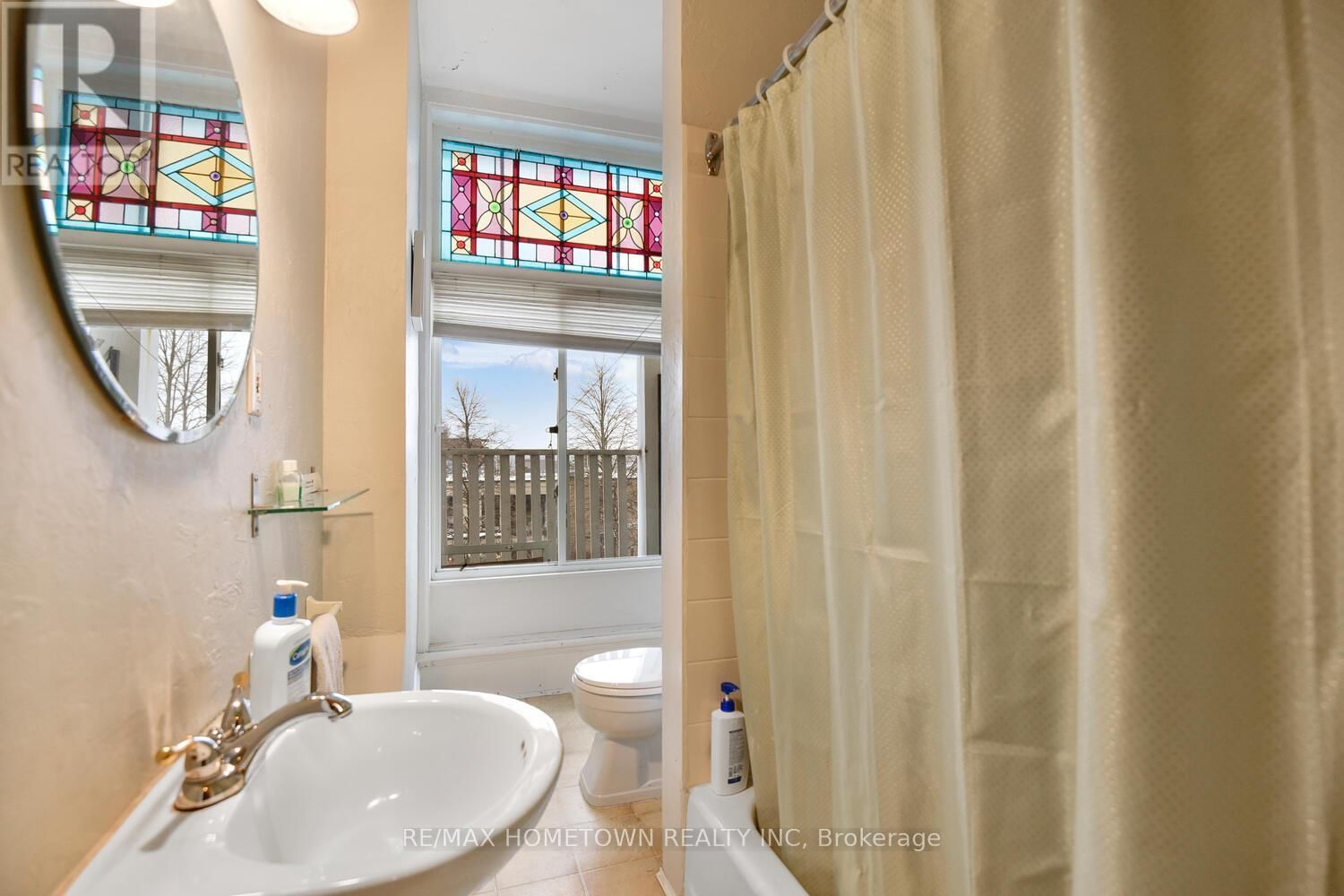 64 KING STREET EAST Image 38