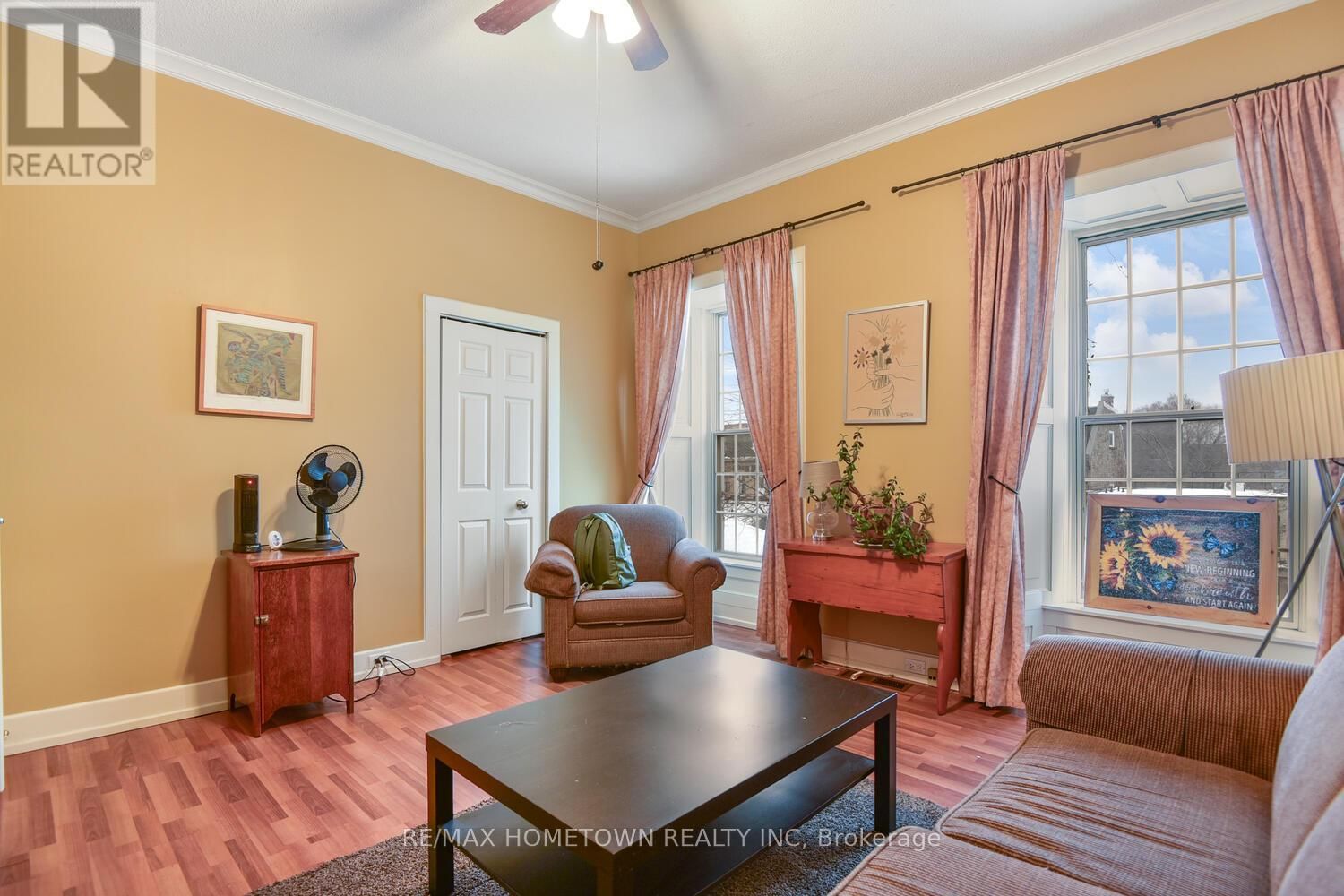 64 KING STREET EAST Image 39