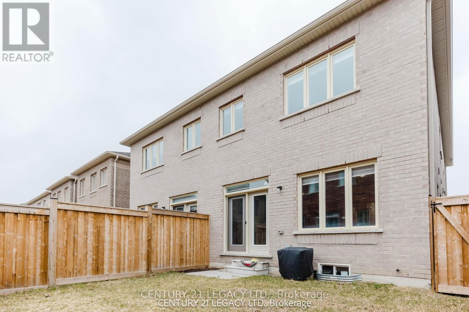 180 AGRO STREET Image 19