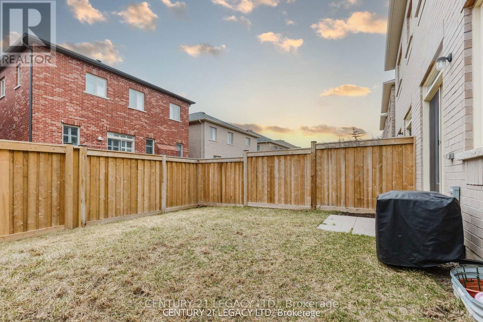 180 AGRO STREET Image 21