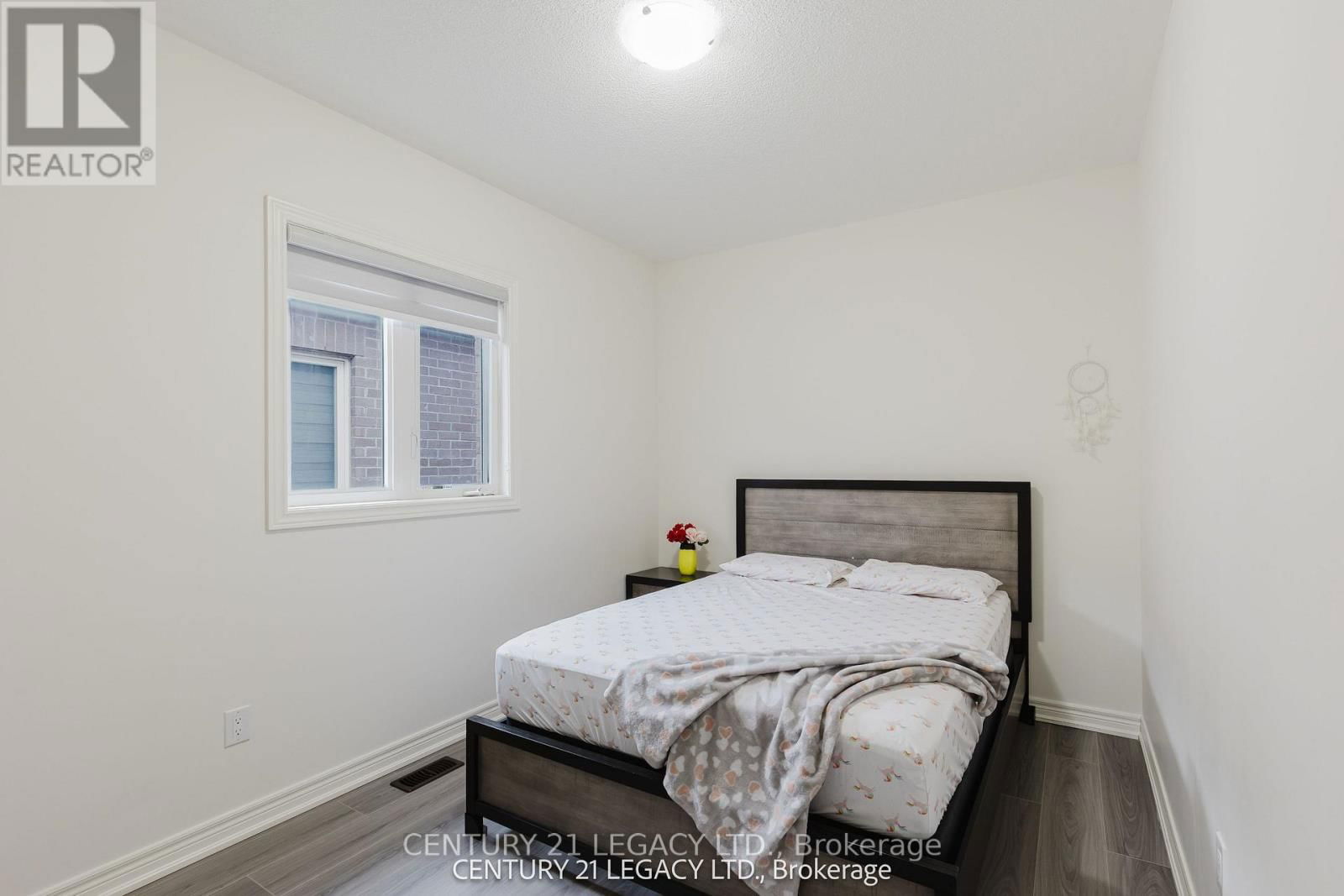 180 AGRO STREET Image 27
