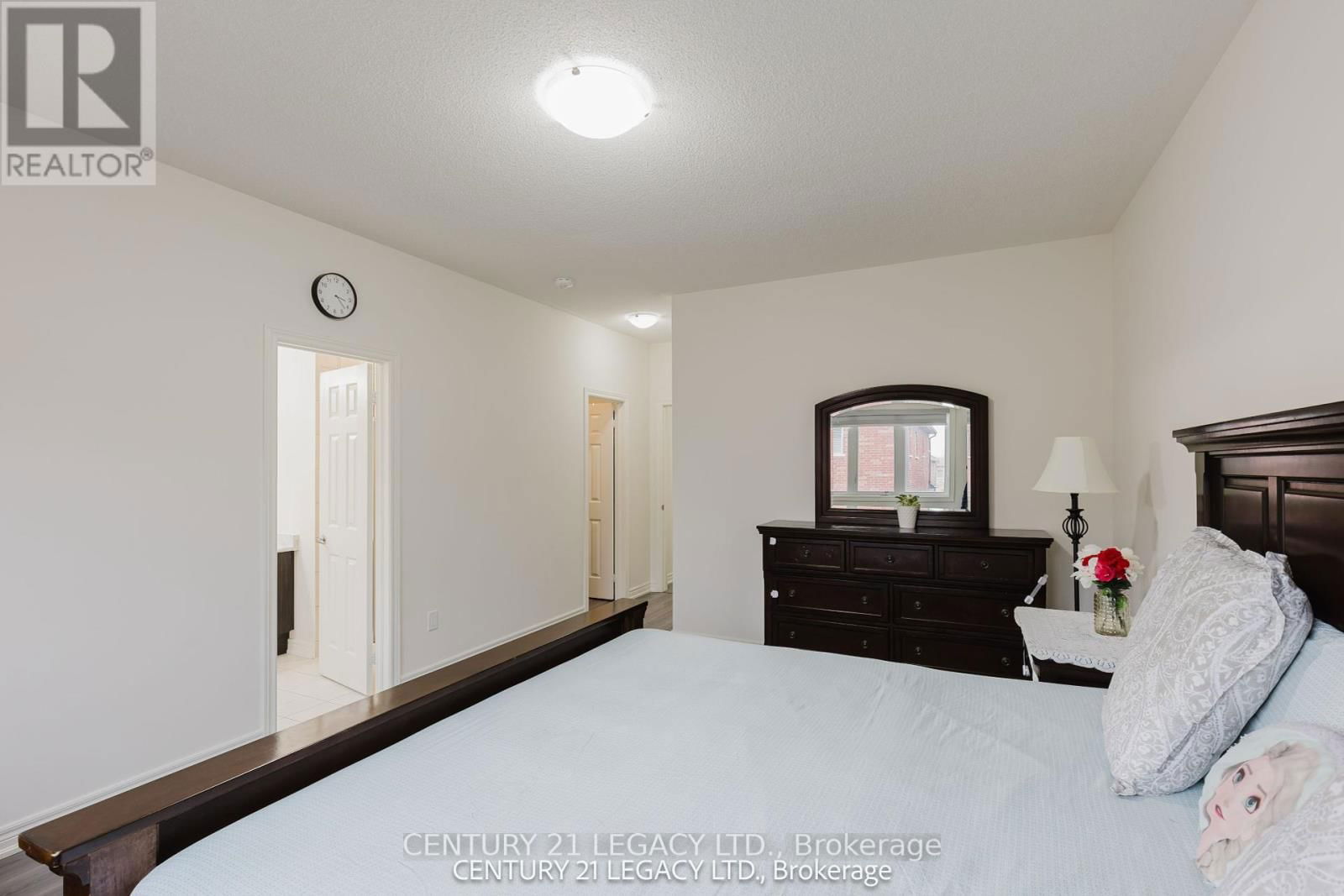 180 AGRO STREET Image 30