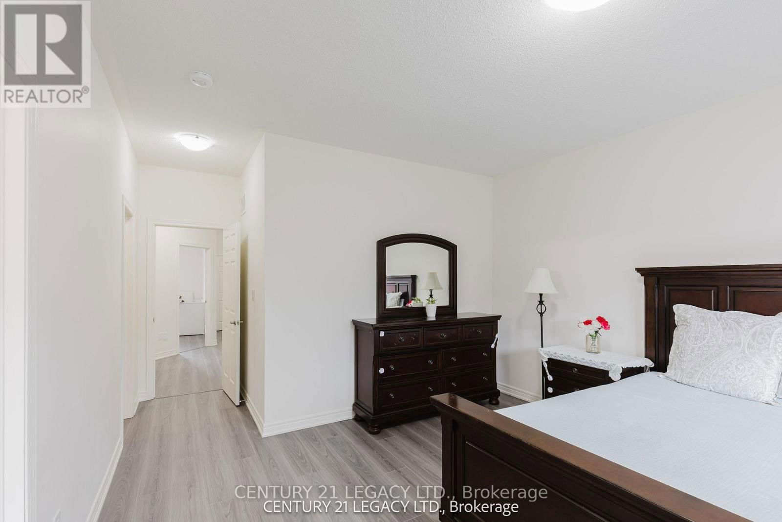 180 AGRO STREET Image 31