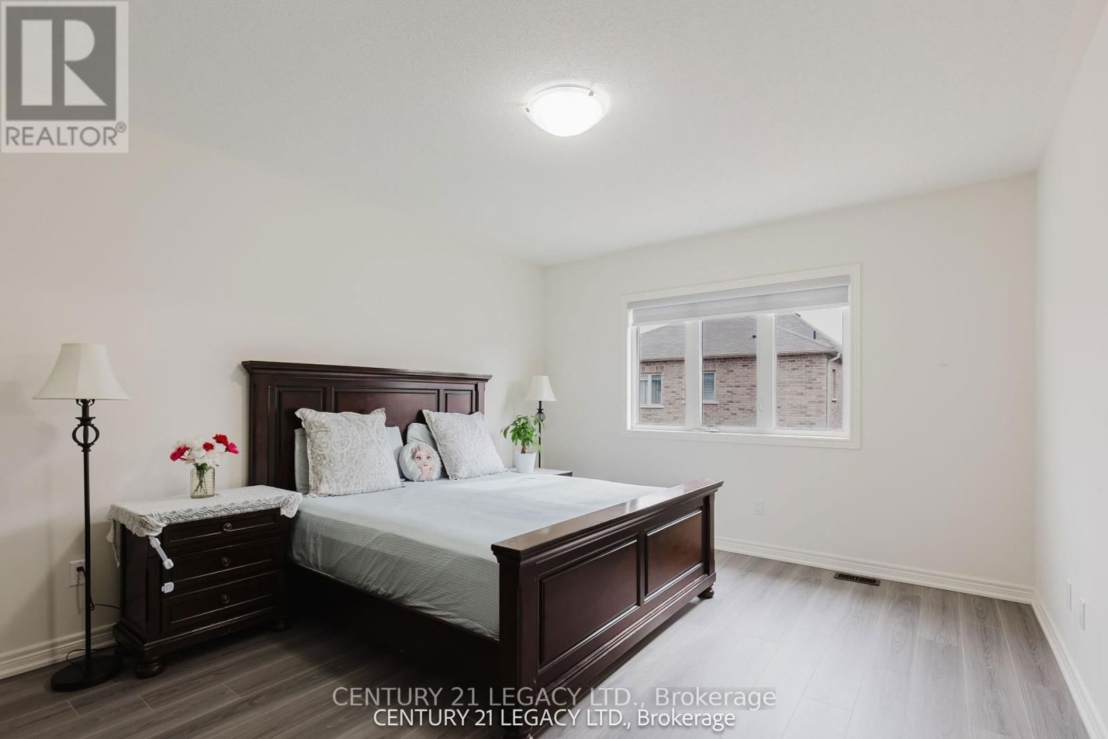 180 AGRO STREET Image 33
