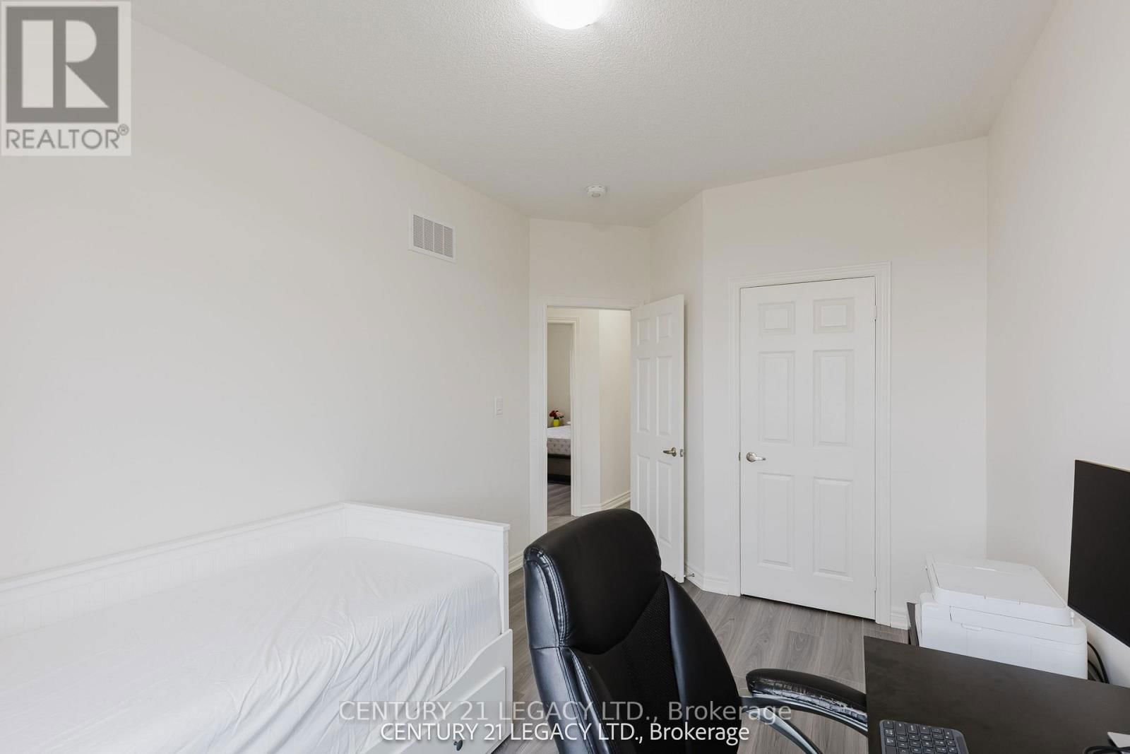 180 AGRO STREET Image 36