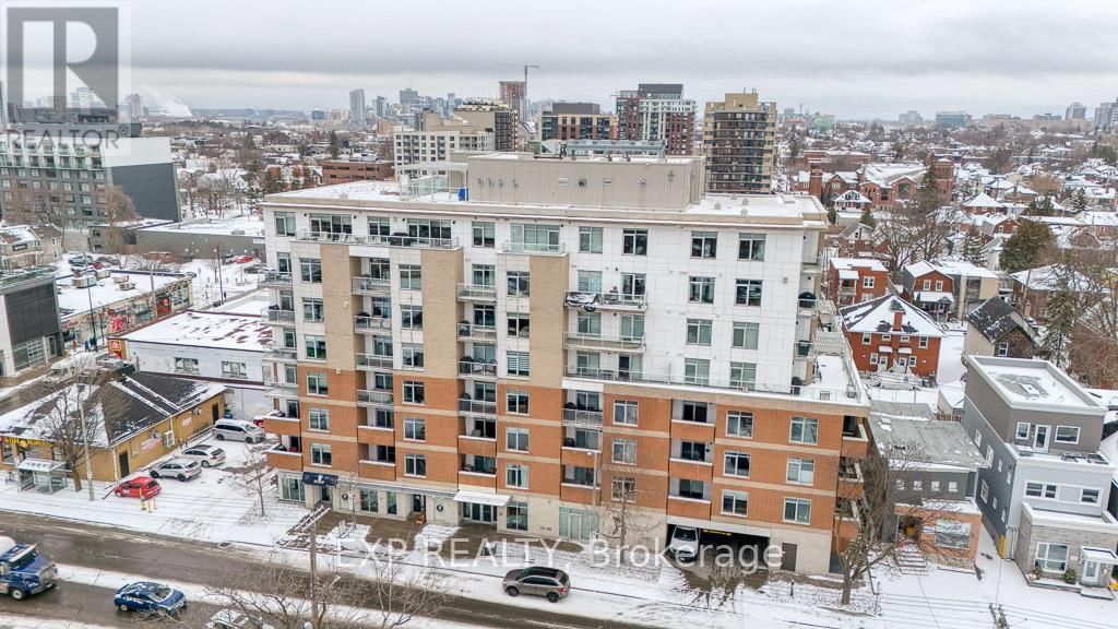 412 - 131 HOLLAND AVENUE Image 1