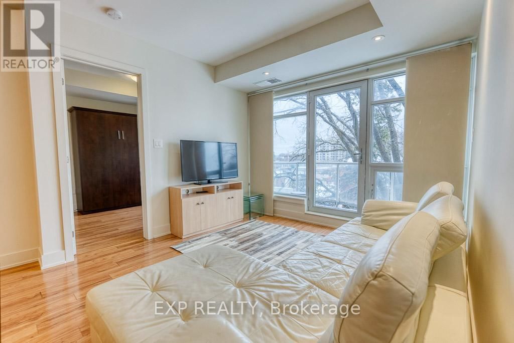 412 - 131 HOLLAND AVENUE Image 11