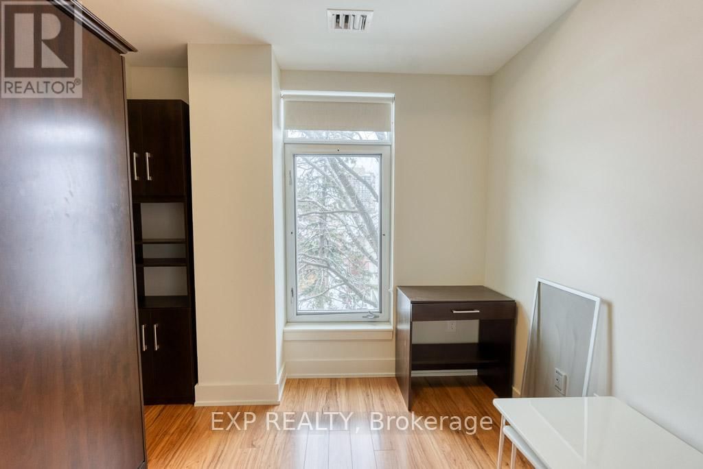 412 - 131 HOLLAND AVENUE Image 17