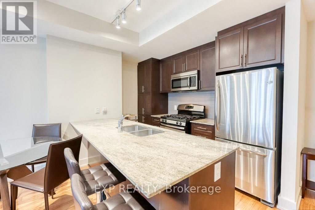 412 - 131 HOLLAND AVENUE Image 5