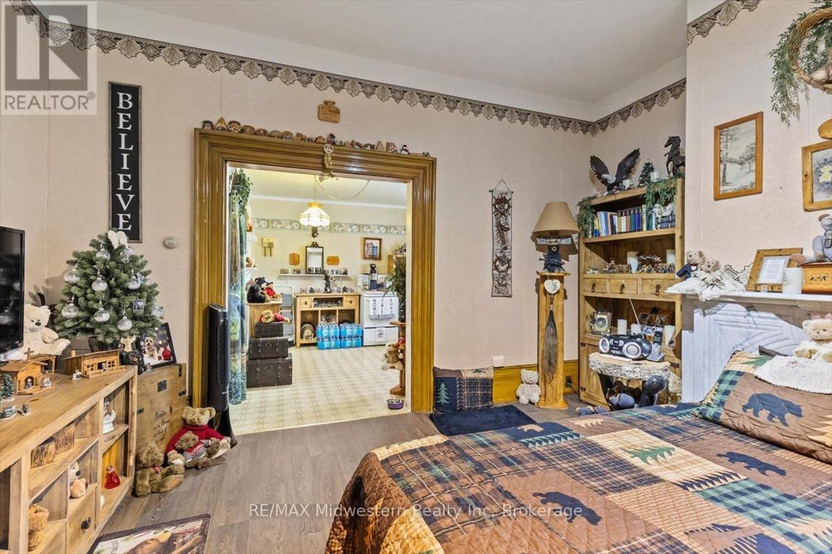 163 JOHN STREET SOUTH Image 7