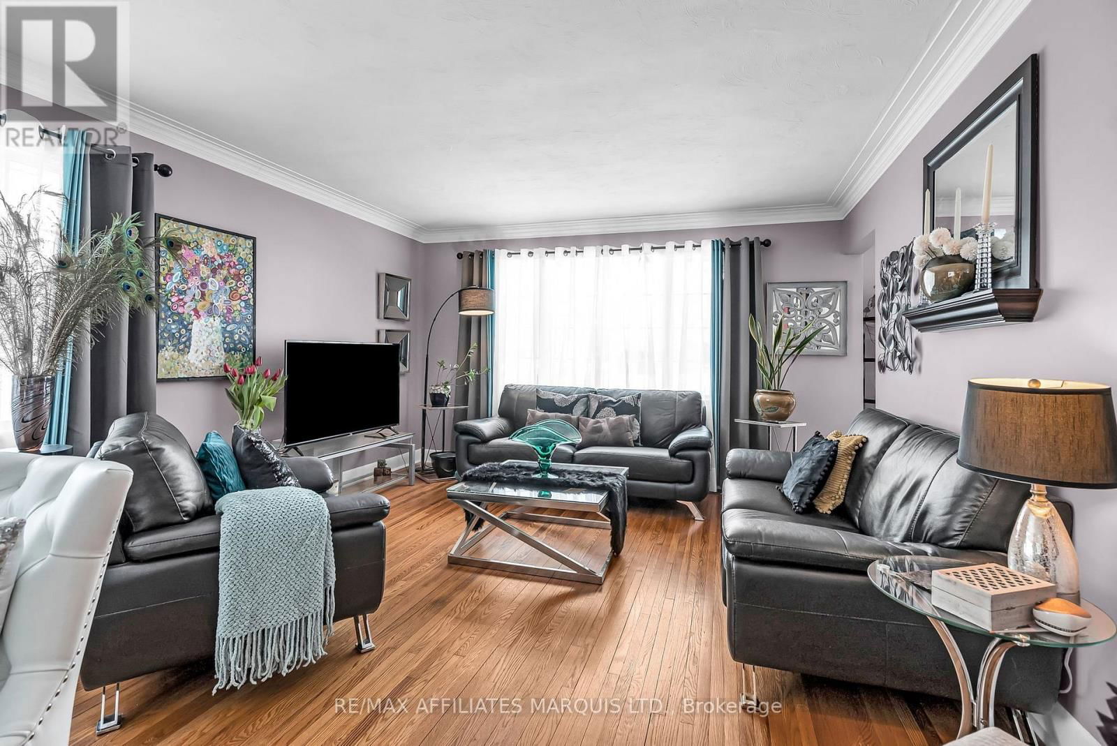 1006 RIVERDALE AVENUE Image 13