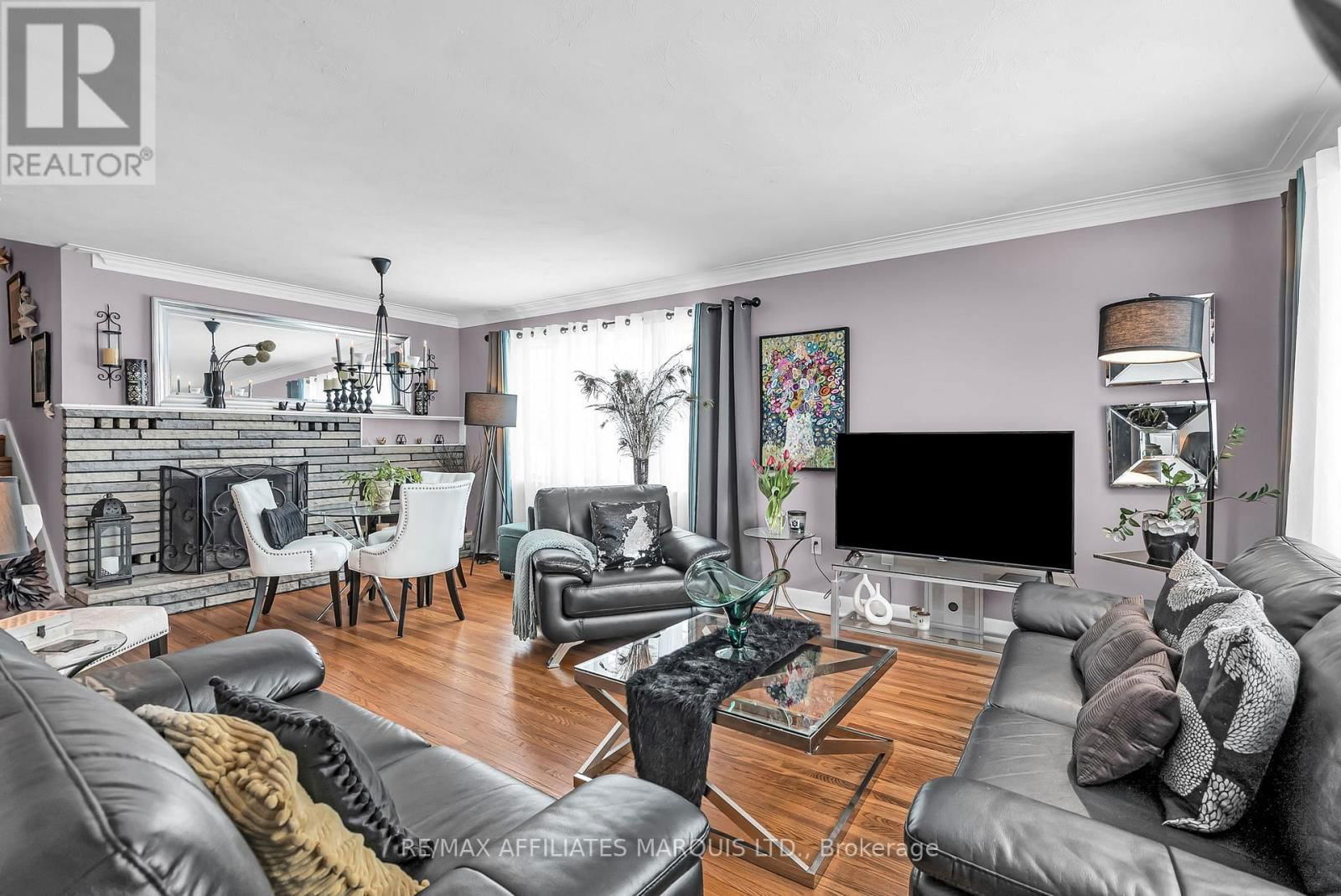 1006 RIVERDALE AVENUE Image 15