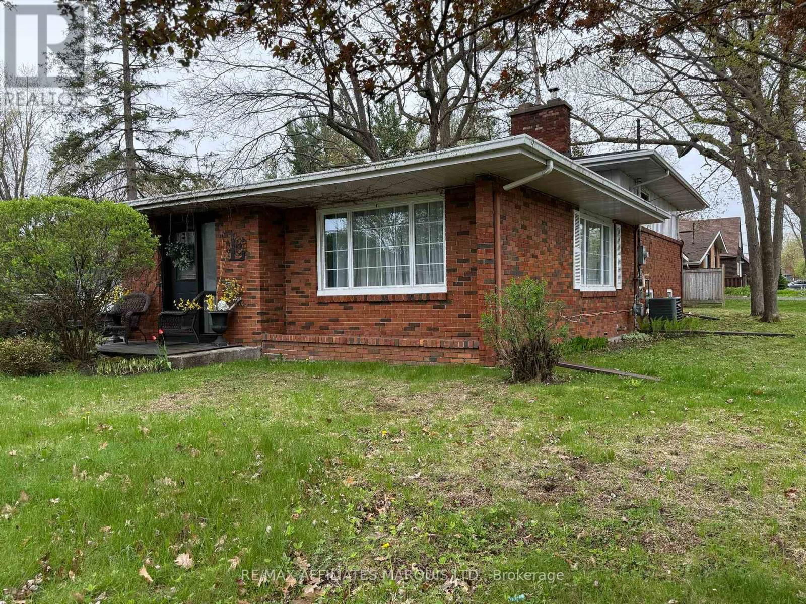 1006 RIVERDALE AVENUE Image 2