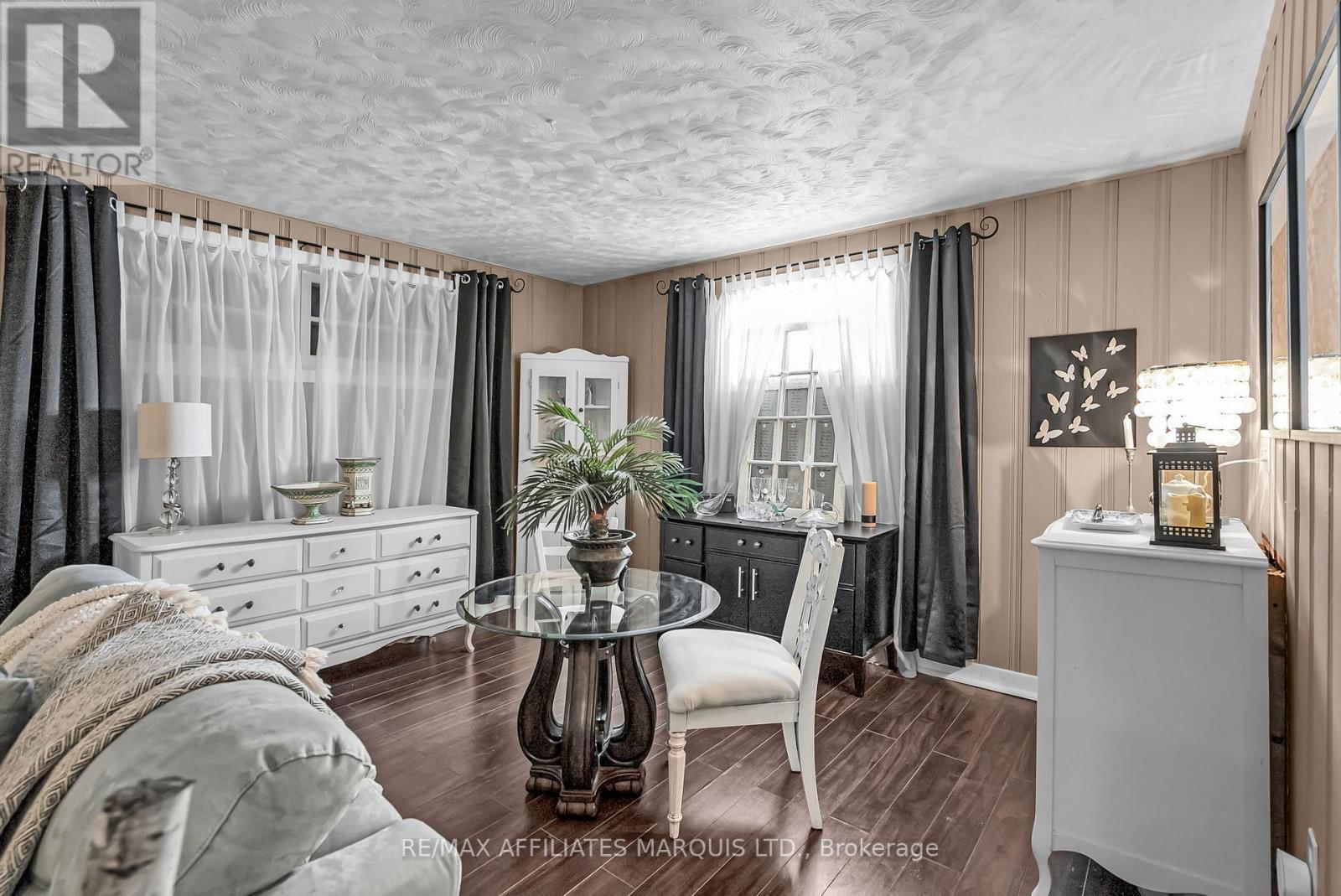 1006 RIVERDALE AVENUE Image 27