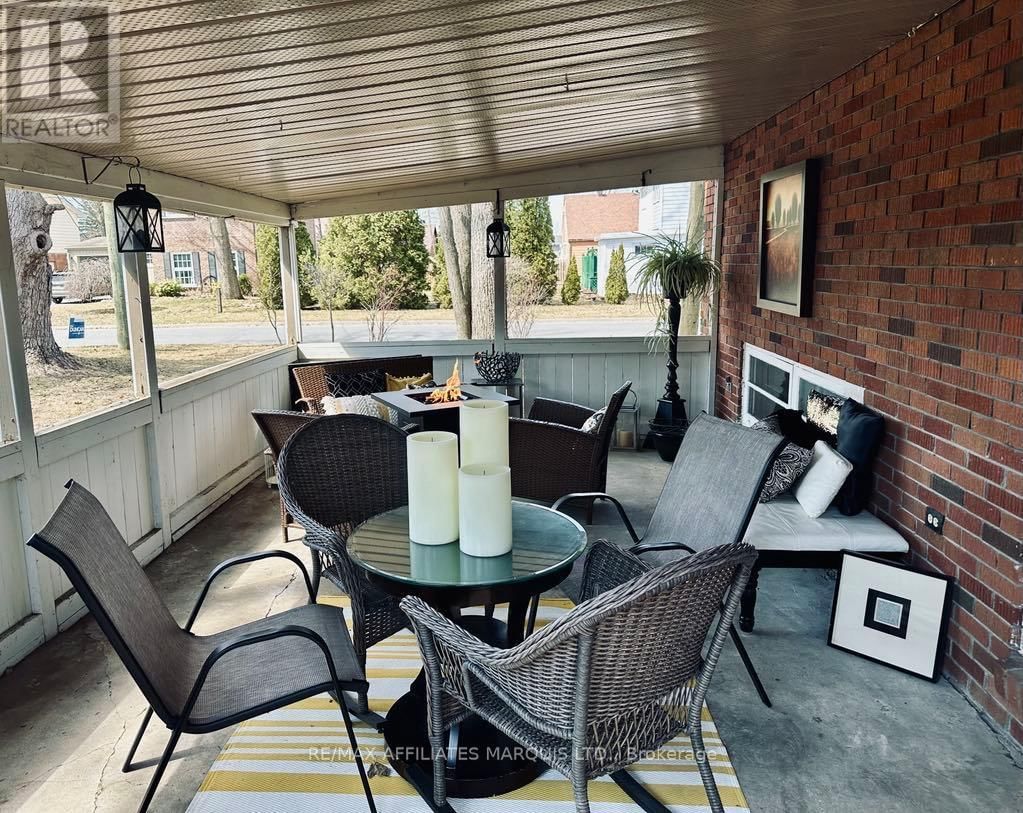 1006 RIVERDALE AVENUE Image 32