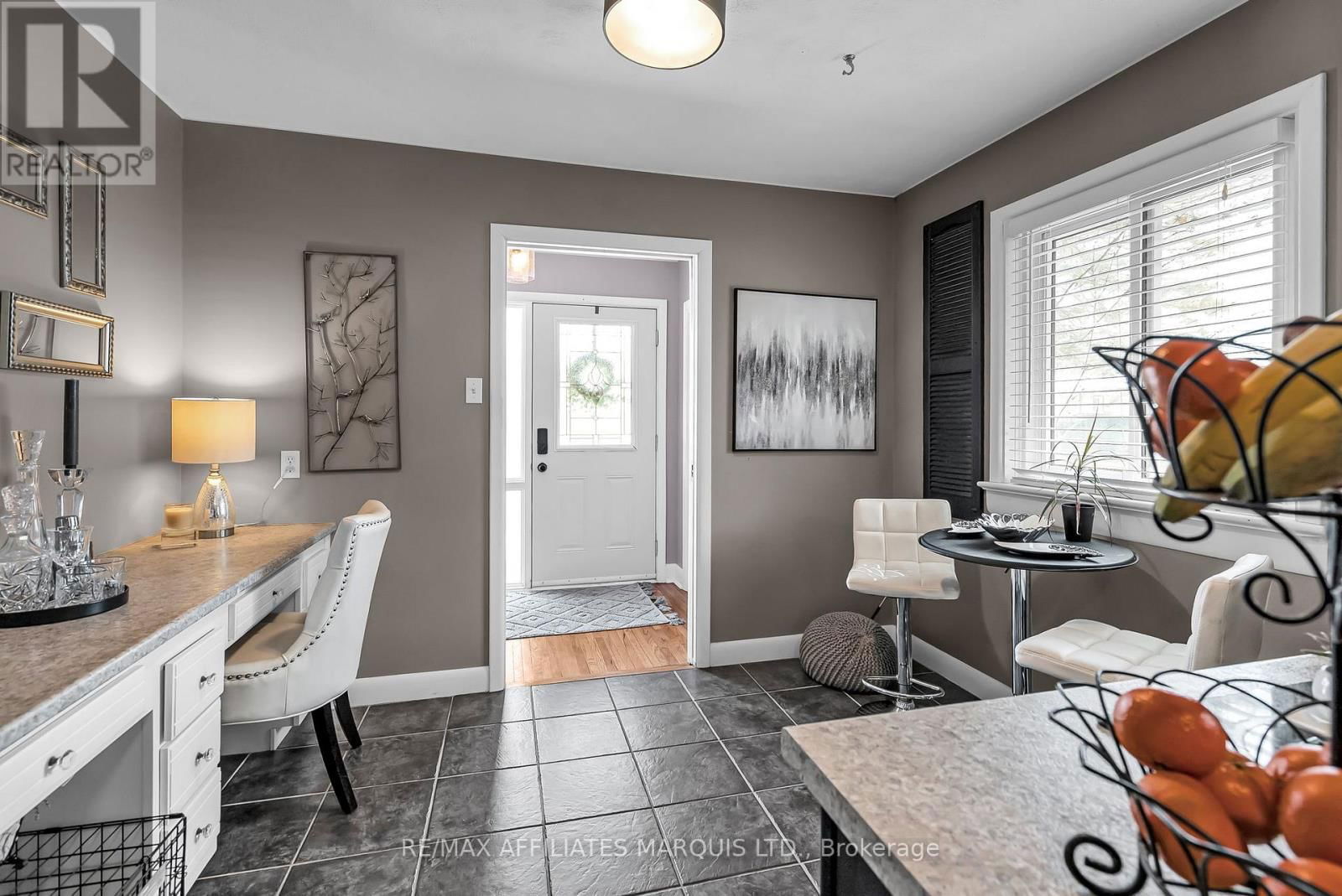 1006 RIVERDALE AVENUE Image 5