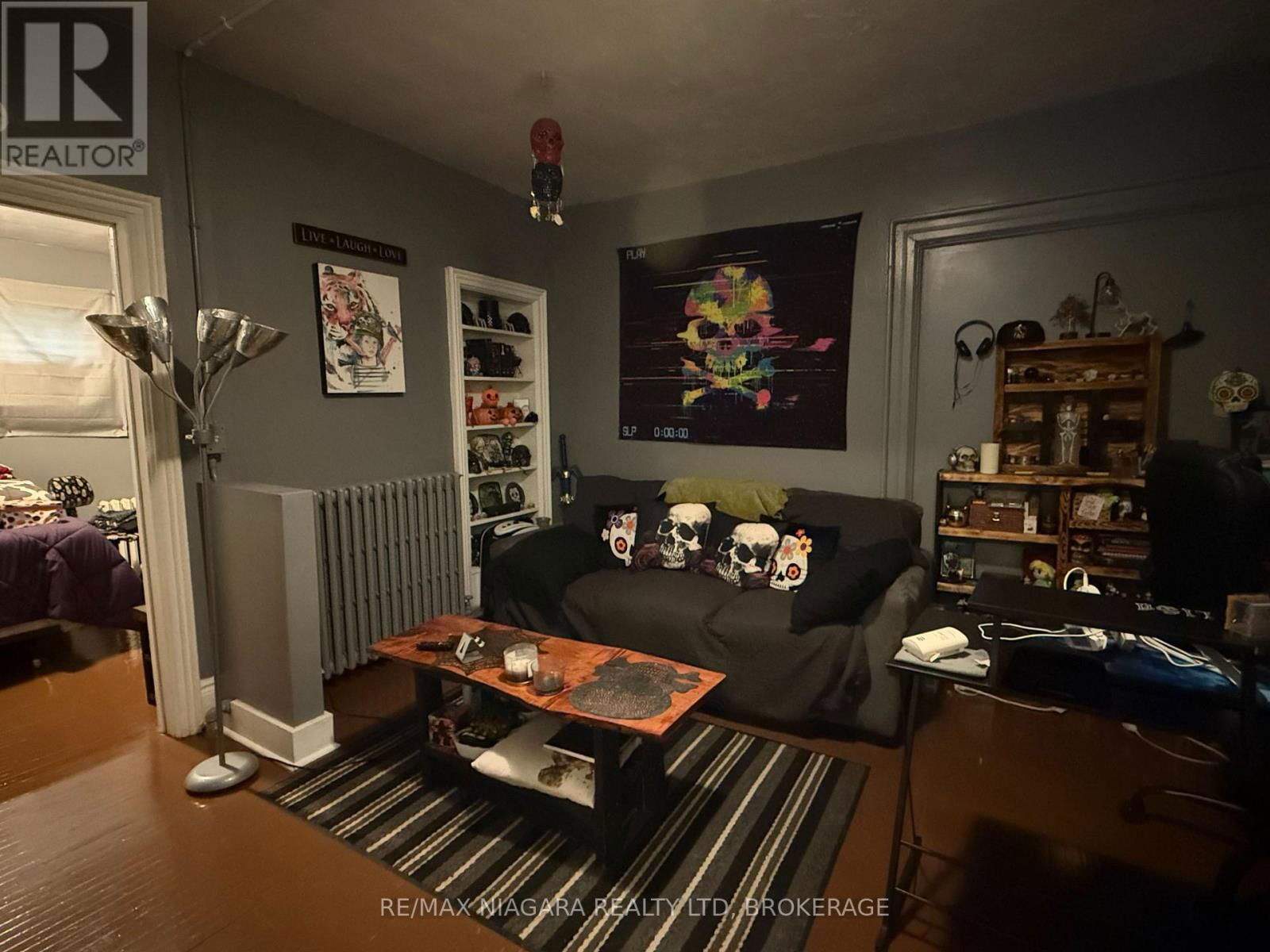 253 JARVIS STREET Image 10