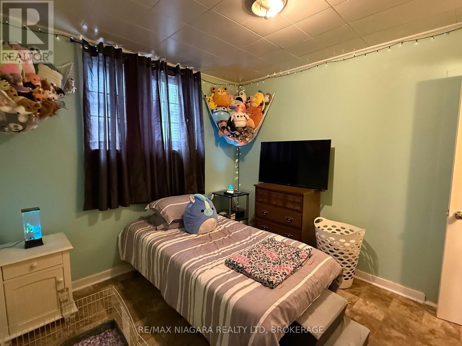 253 JARVIS STREET Image 12