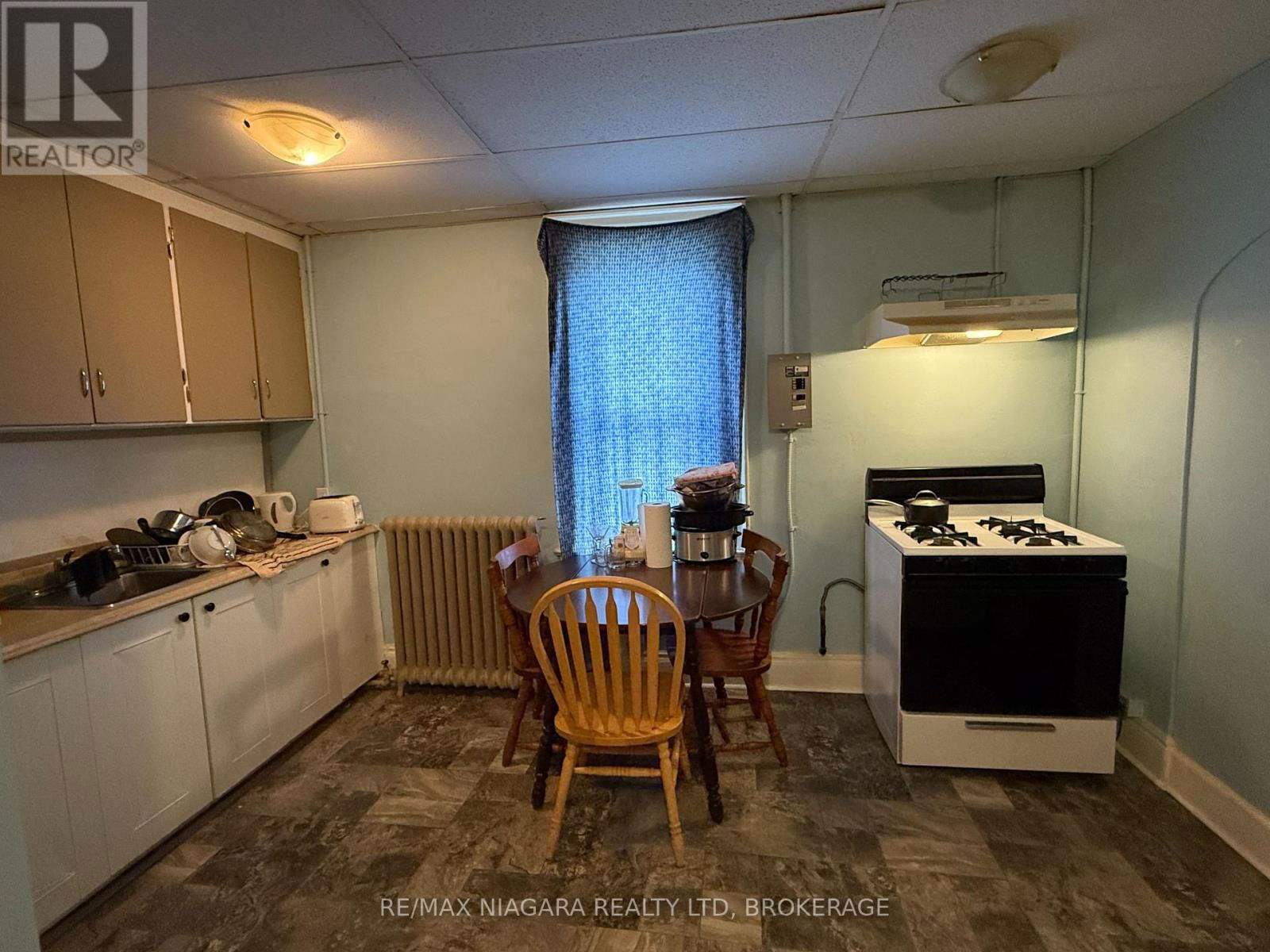 253 JARVIS STREET Image 23