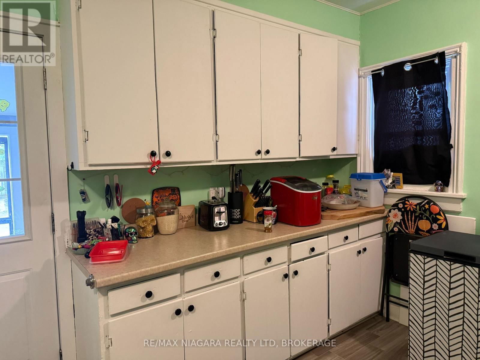 253 JARVIS STREET Image 29