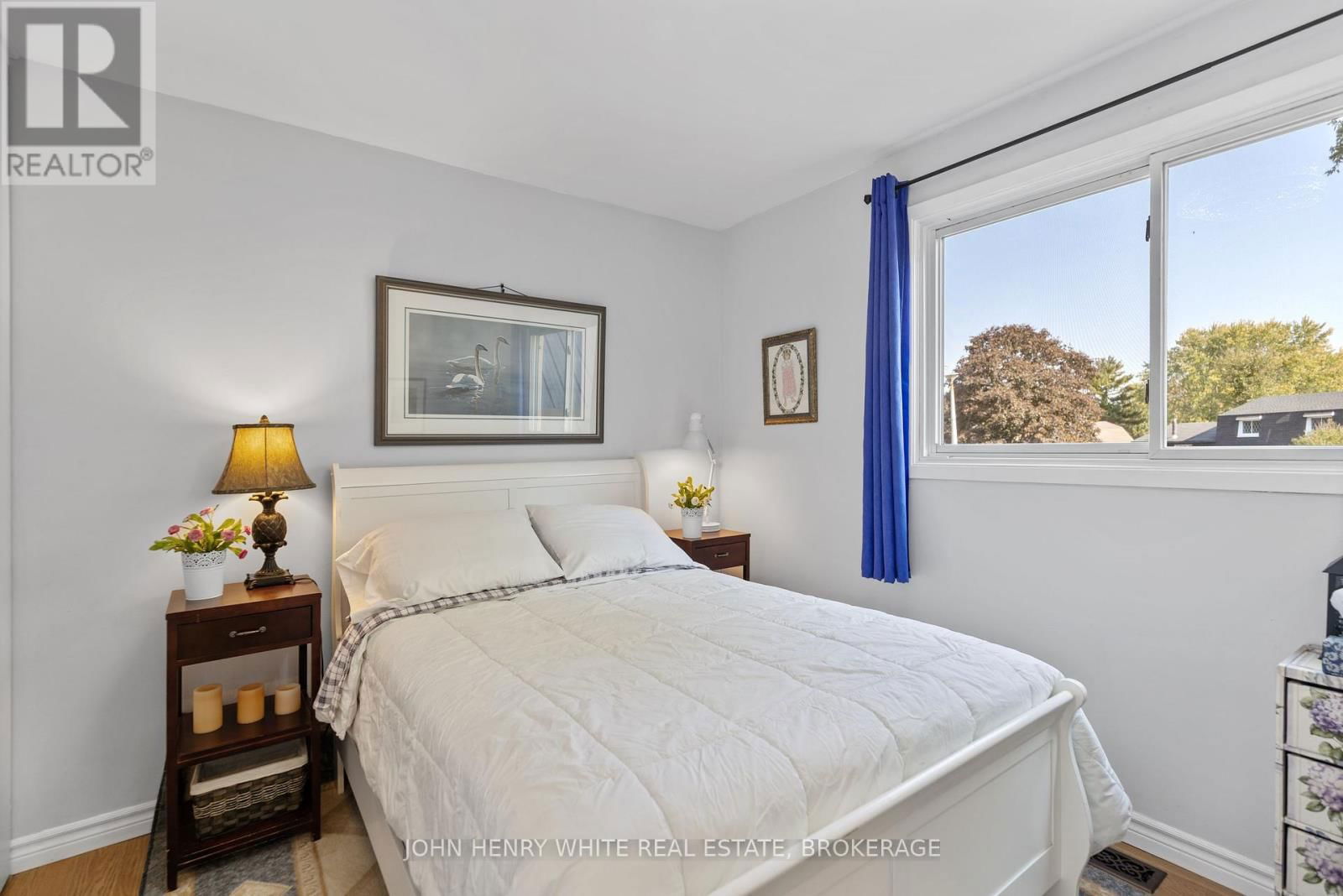 1182 QUEENSLAND PLACE Image 18