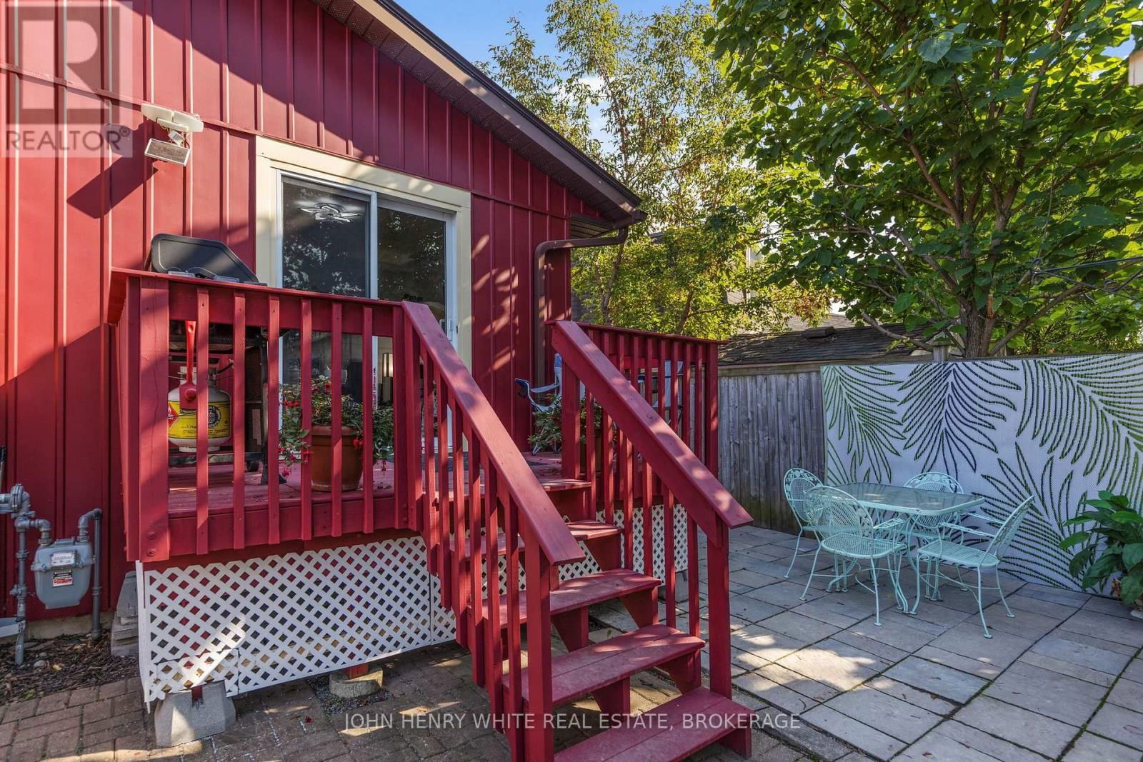 1182 QUEENSLAND PLACE Image 30