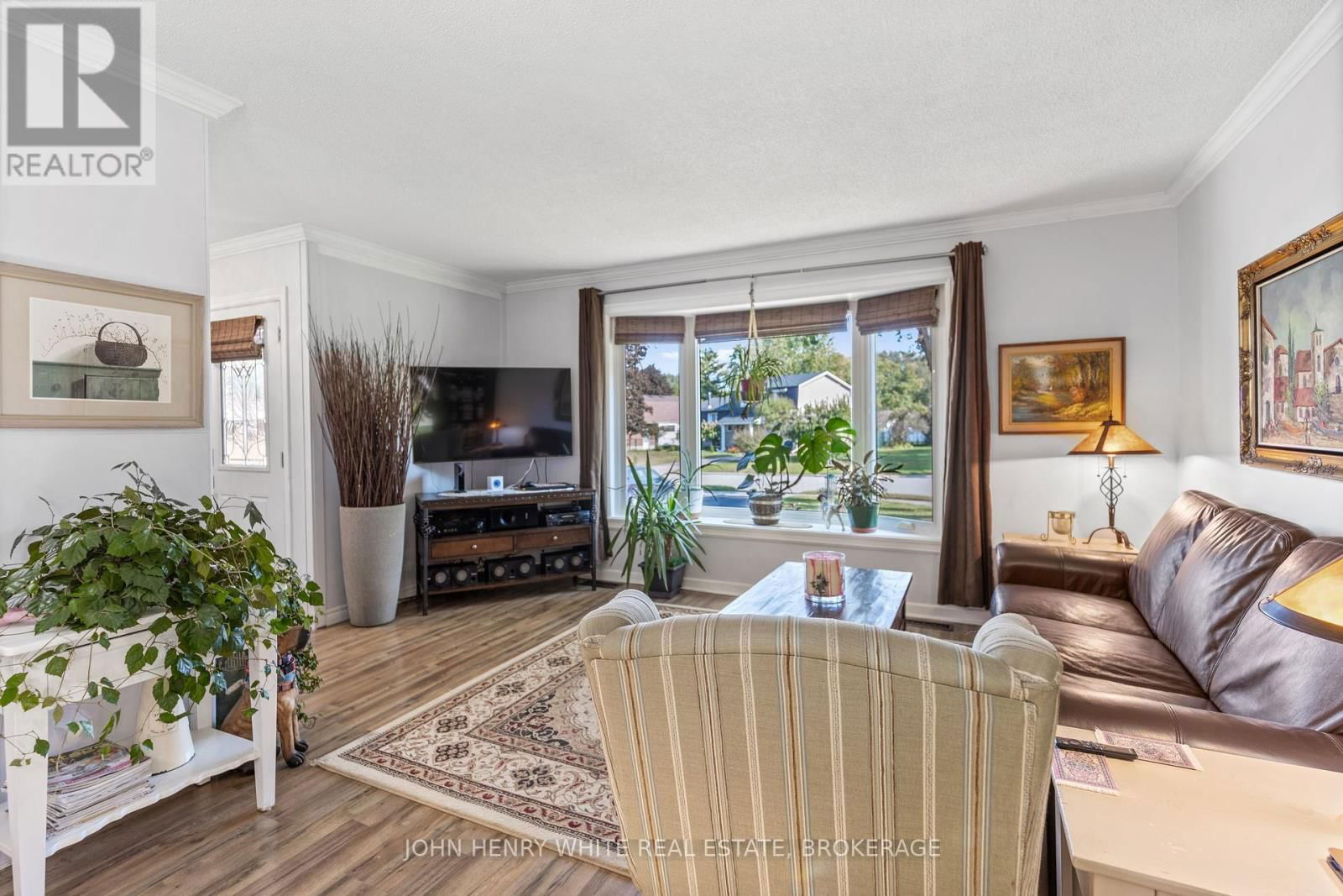 1182 QUEENSLAND PLACE Image 6
